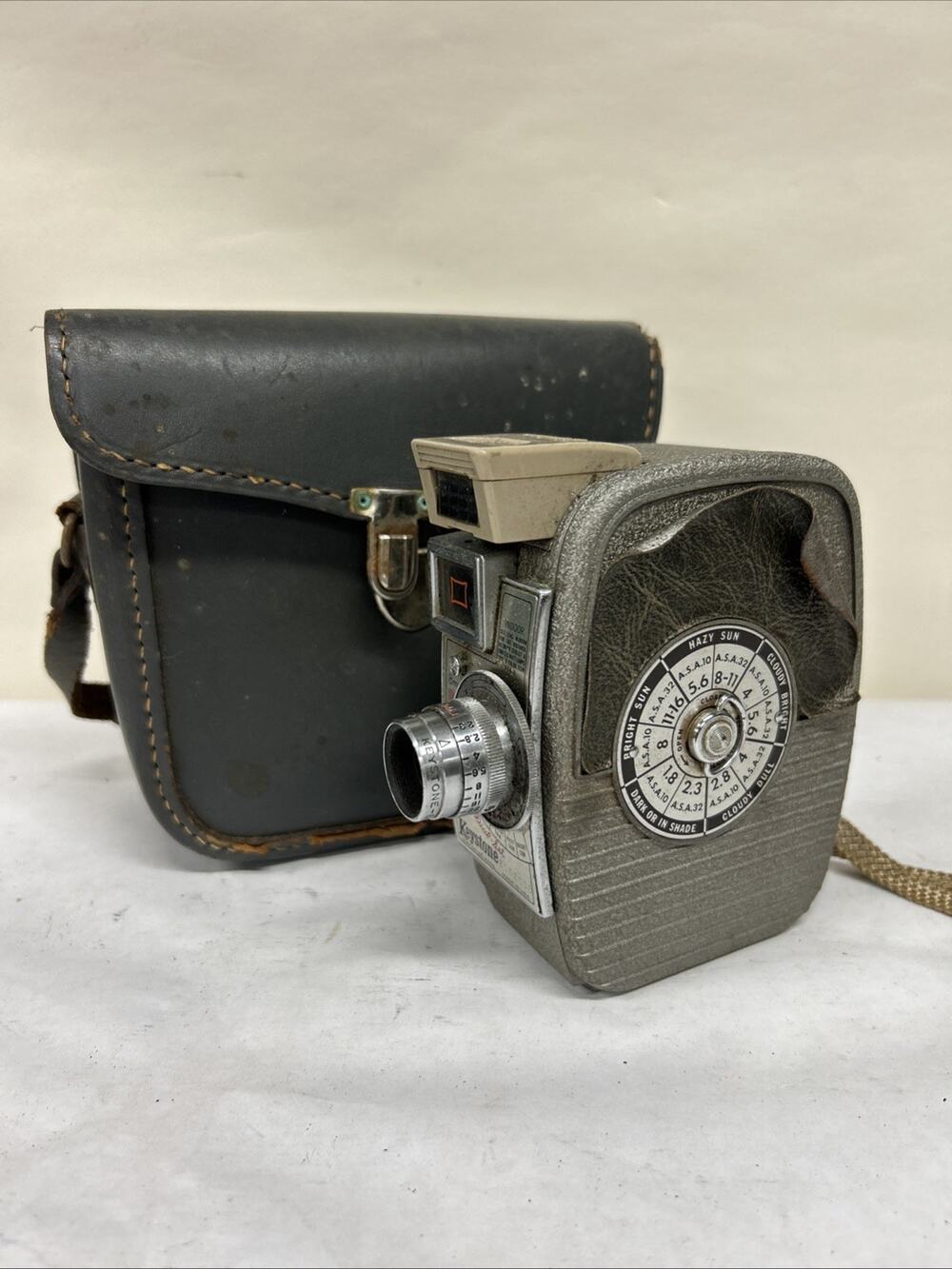 Vintage Keystone Capri K25 8mm Video Recorder Camera UNTESTED